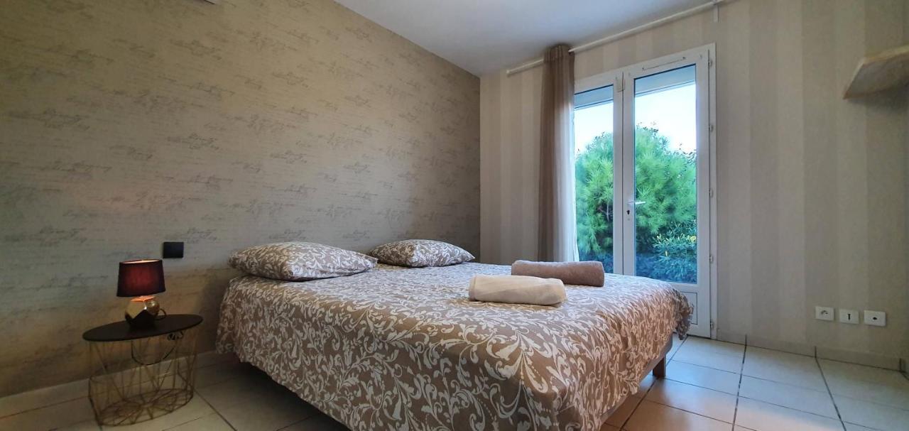 La De L'olivier Piscine Privee Et Parking Holiday home