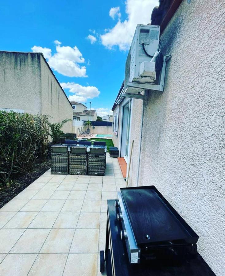 La De L'olivier Piscine Privee Et Parking