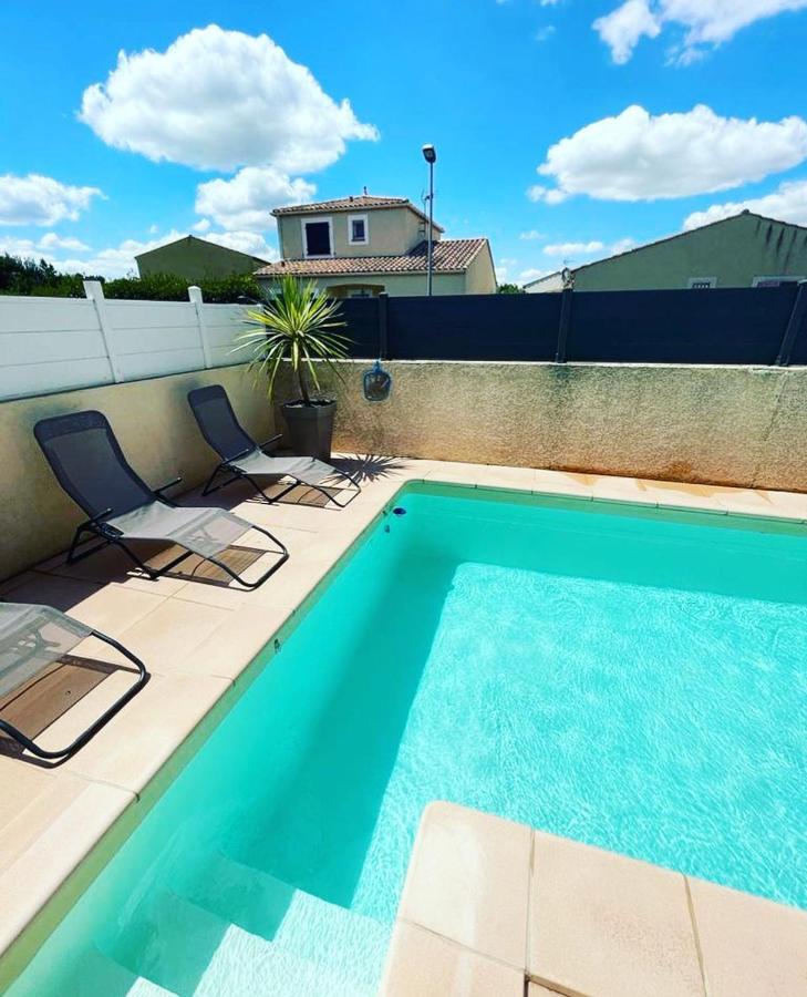 La De L'olivier Piscine Privee Et Parking